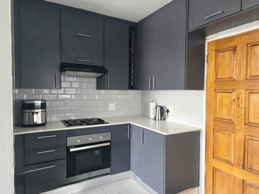 3 Bedroom Property for Sale in Blue Hills AH Gauteng