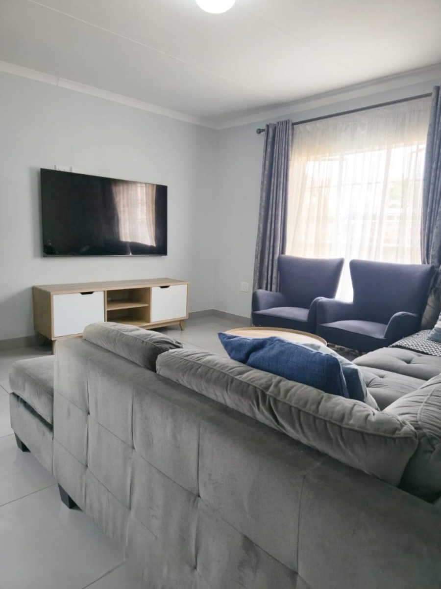 3 Bedroom Property for Sale in Blue Hills AH Gauteng