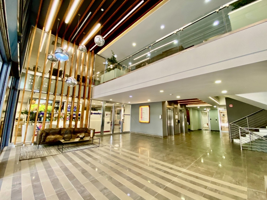To Let Commercial Property for Rent in Vorna Valley Gauteng