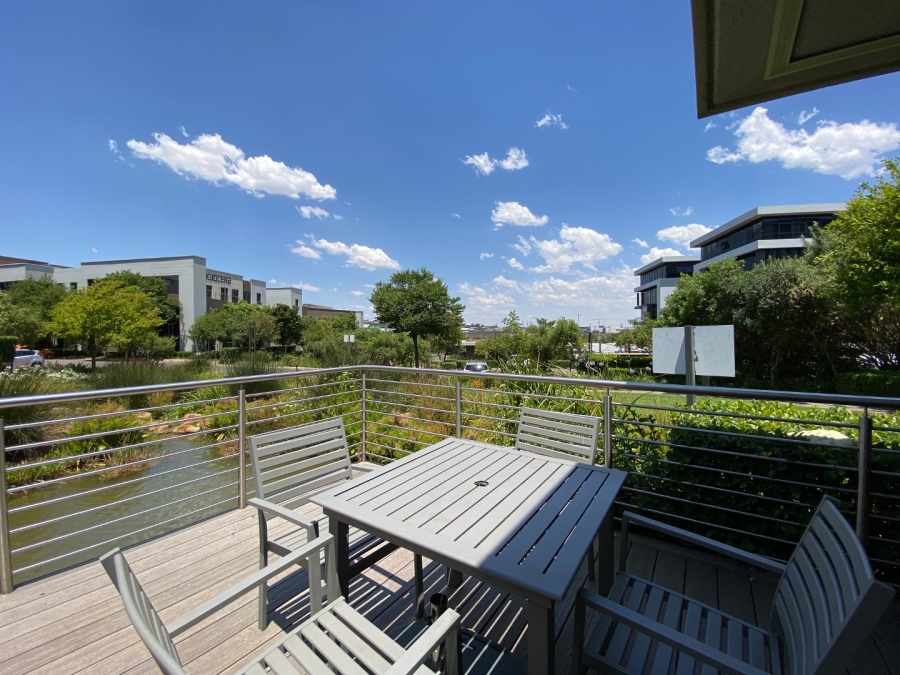 To Let Commercial Property for Rent in Vorna Valley Gauteng