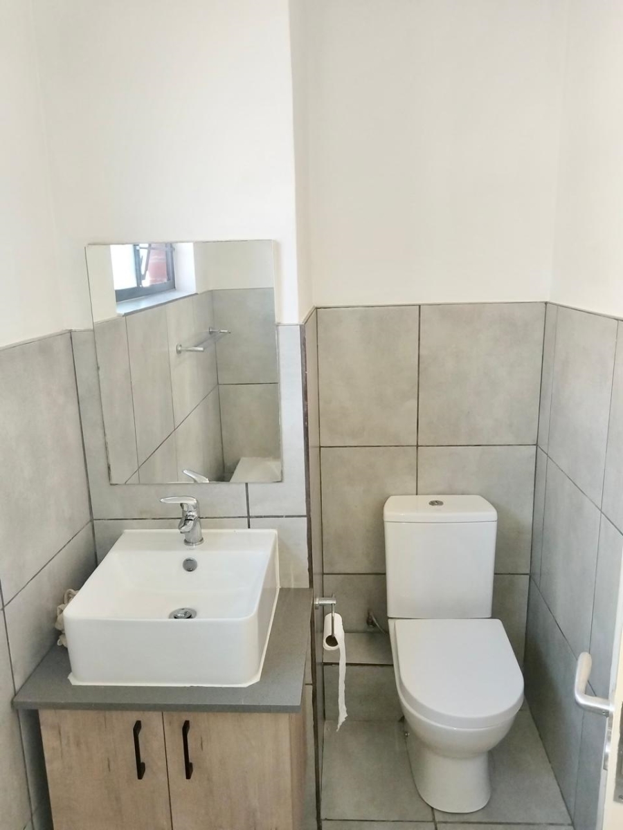 2 Bedroom Property for Sale in Orlando Gauteng