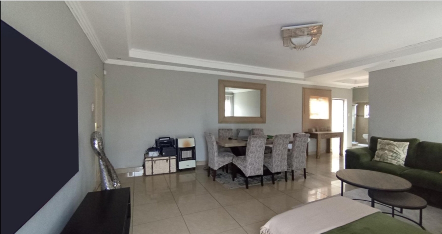 5 Bedroom Property for Sale in Magaliesberg Country Estate Gauteng