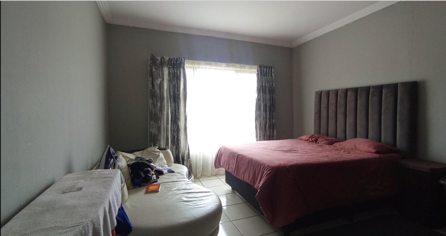 5 Bedroom Property for Sale in Magaliesberg Country Estate Gauteng