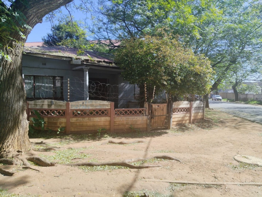  Bedroom Property for Sale in Kempton Park Central Gauteng