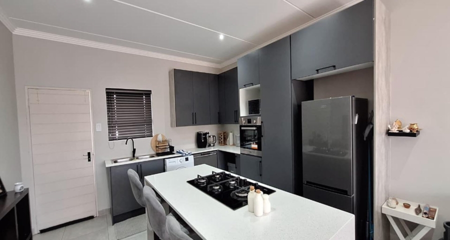 2 Bedroom Property for Sale in Bryanston Gauteng