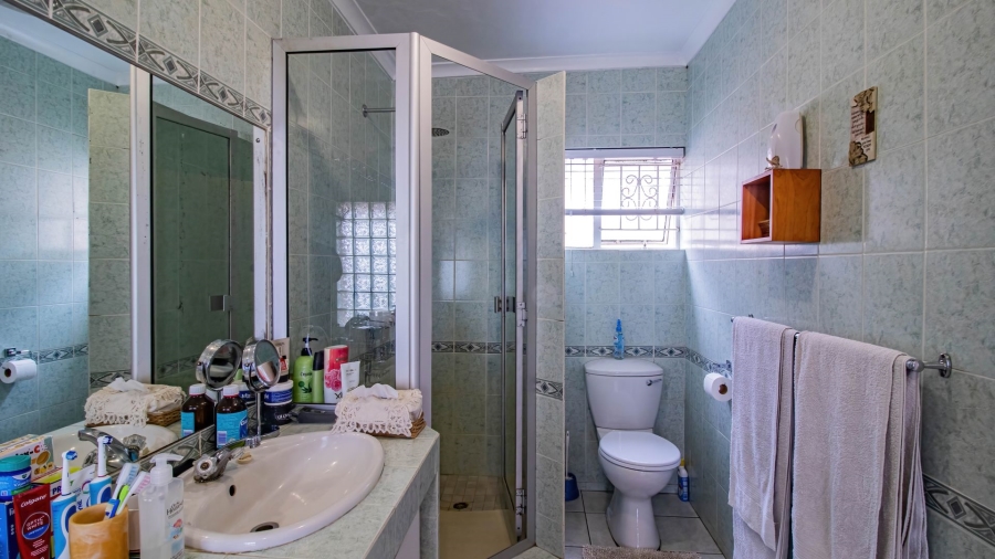 3 Bedroom Property for Sale in Linmeyer Gauteng