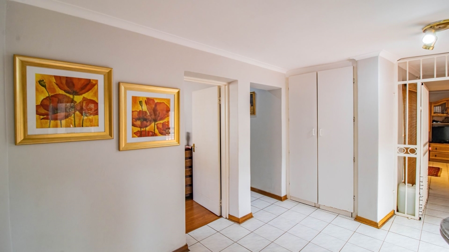 3 Bedroom Property for Sale in Linmeyer Gauteng