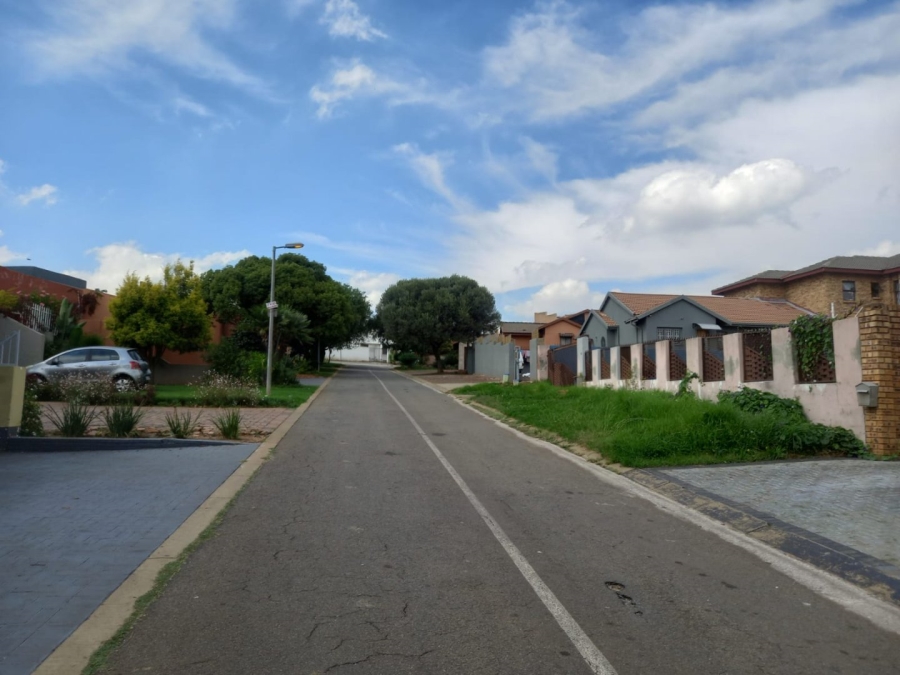 Commercial Property for Sale in Zakariyya Park Gauteng