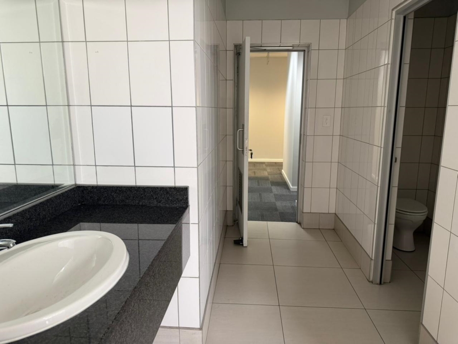  Bedroom Property for Sale in Gosforth Park Gauteng