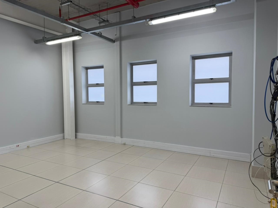  Bedroom Property for Sale in Gosforth Park Gauteng