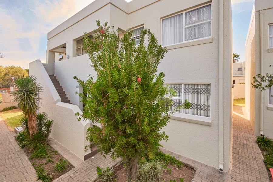 2 Bedroom Property for Sale in Vorna Valley Gauteng