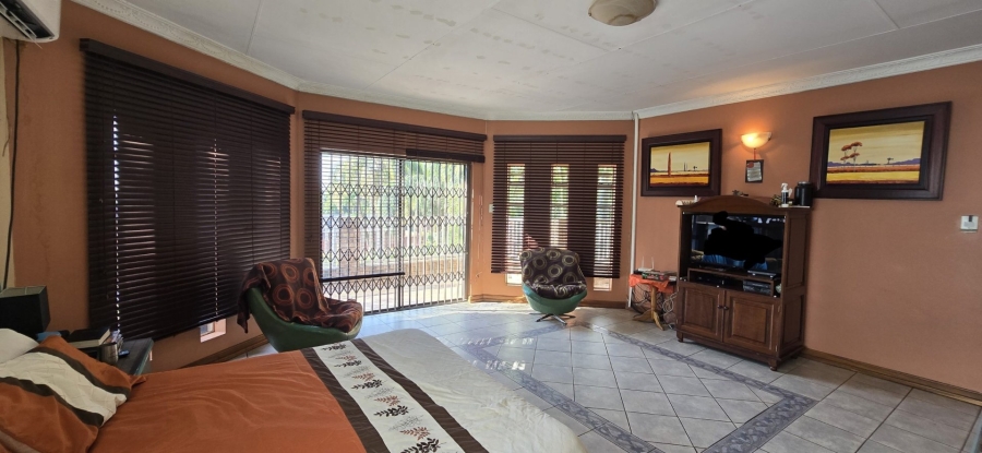 6 Bedroom Property for Sale in Amandasig Gauteng