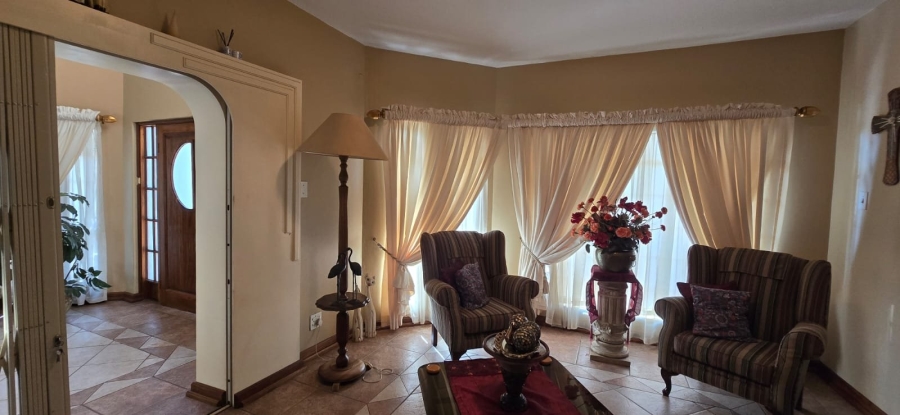 6 Bedroom Property for Sale in Amandasig Gauteng