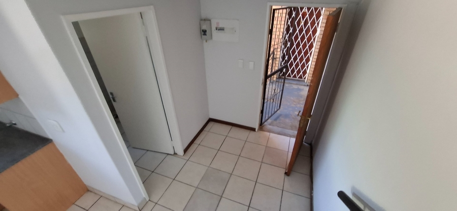 1 Bedroom Property for Sale in Riviera Gauteng