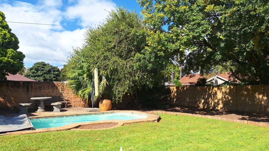 4 Bedroom Property for Sale in Meyerton Central Gauteng