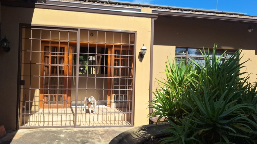 4 Bedroom Property for Sale in Meyerton Central Gauteng