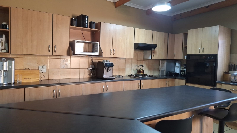 4 Bedroom Property for Sale in Meyerton Central Gauteng