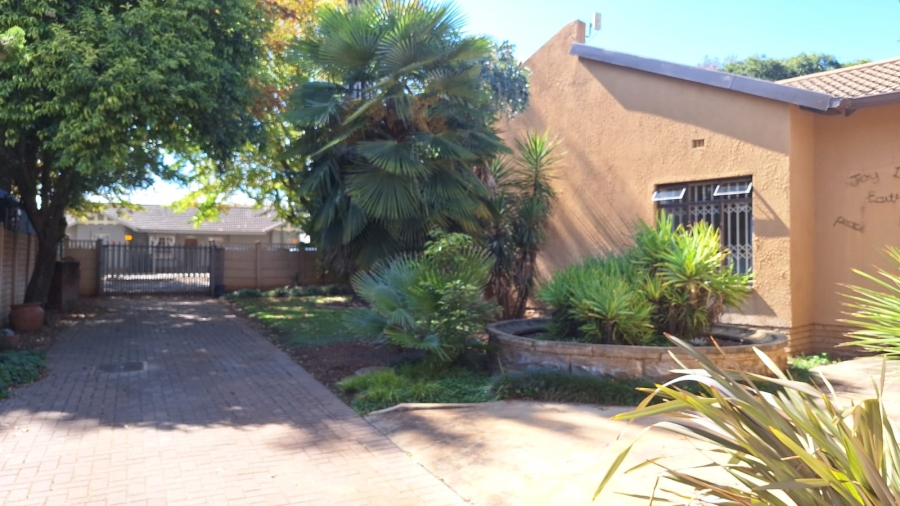 4 Bedroom Property for Sale in Meyerton Central Gauteng