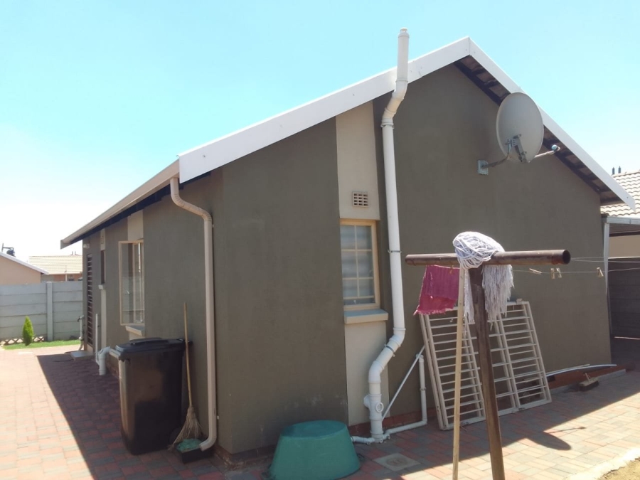 3 Bedroom Property for Sale in Sky City Gauteng