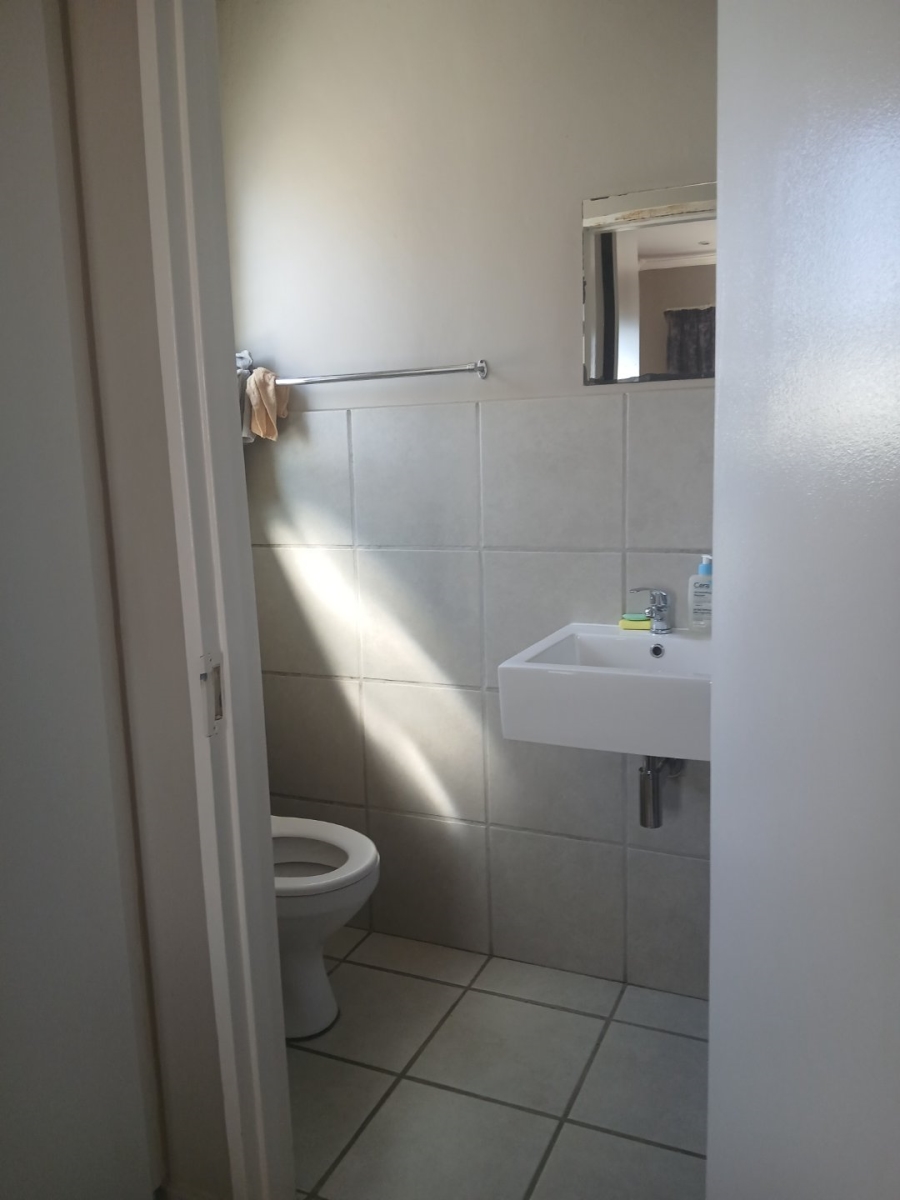 3 Bedroom Property for Sale in Noordwyk Gauteng