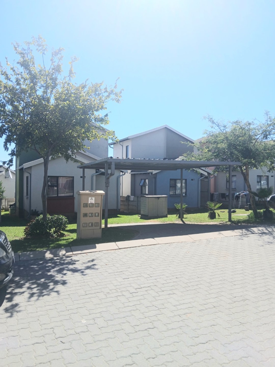 3 Bedroom Property for Sale in Noordwyk Gauteng