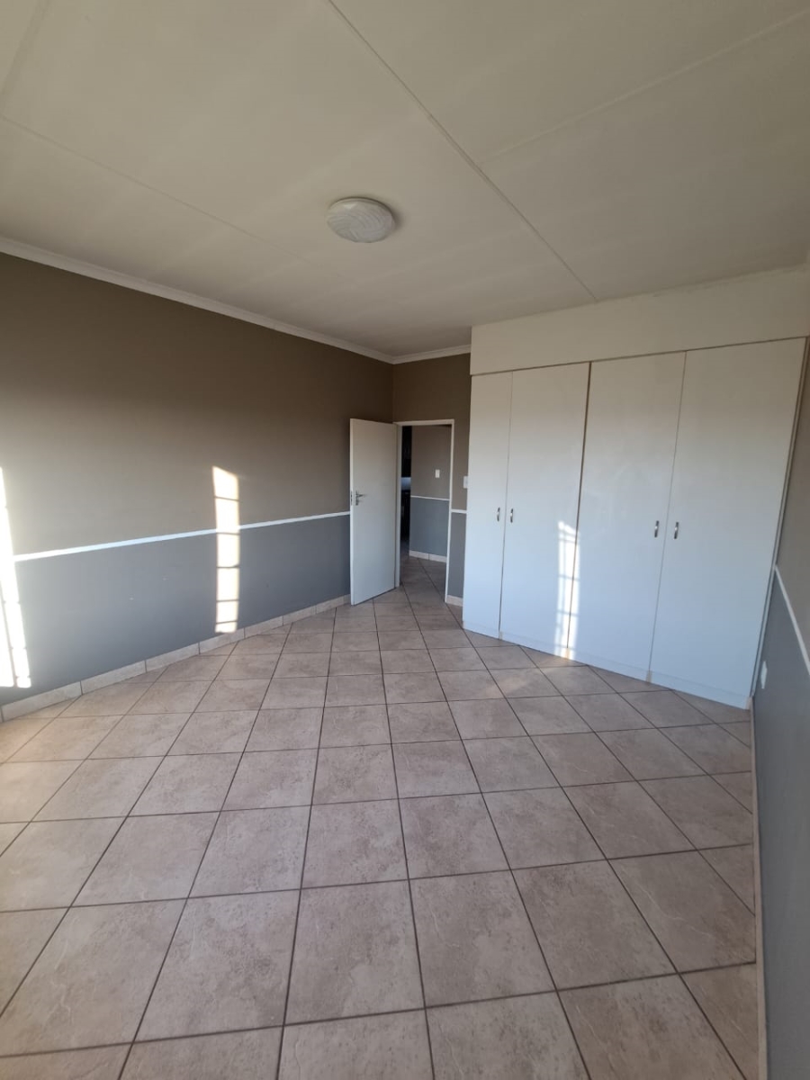 To Let 2 Bedroom Property for Rent in Rooihuiskraal North Gauteng