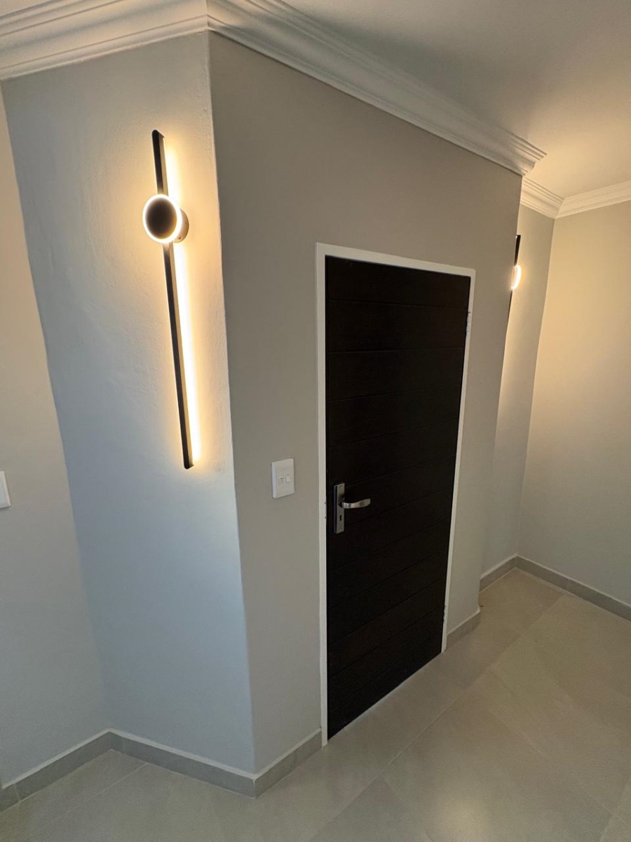 4 Bedroom Property for Sale in Pierre Van Ryneveld Gauteng