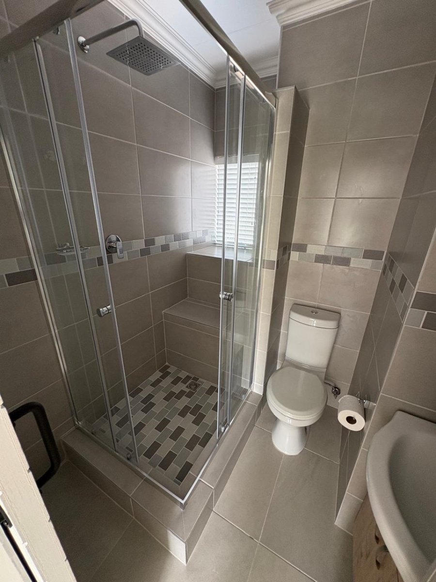 4 Bedroom Property for Sale in Pierre Van Ryneveld Gauteng