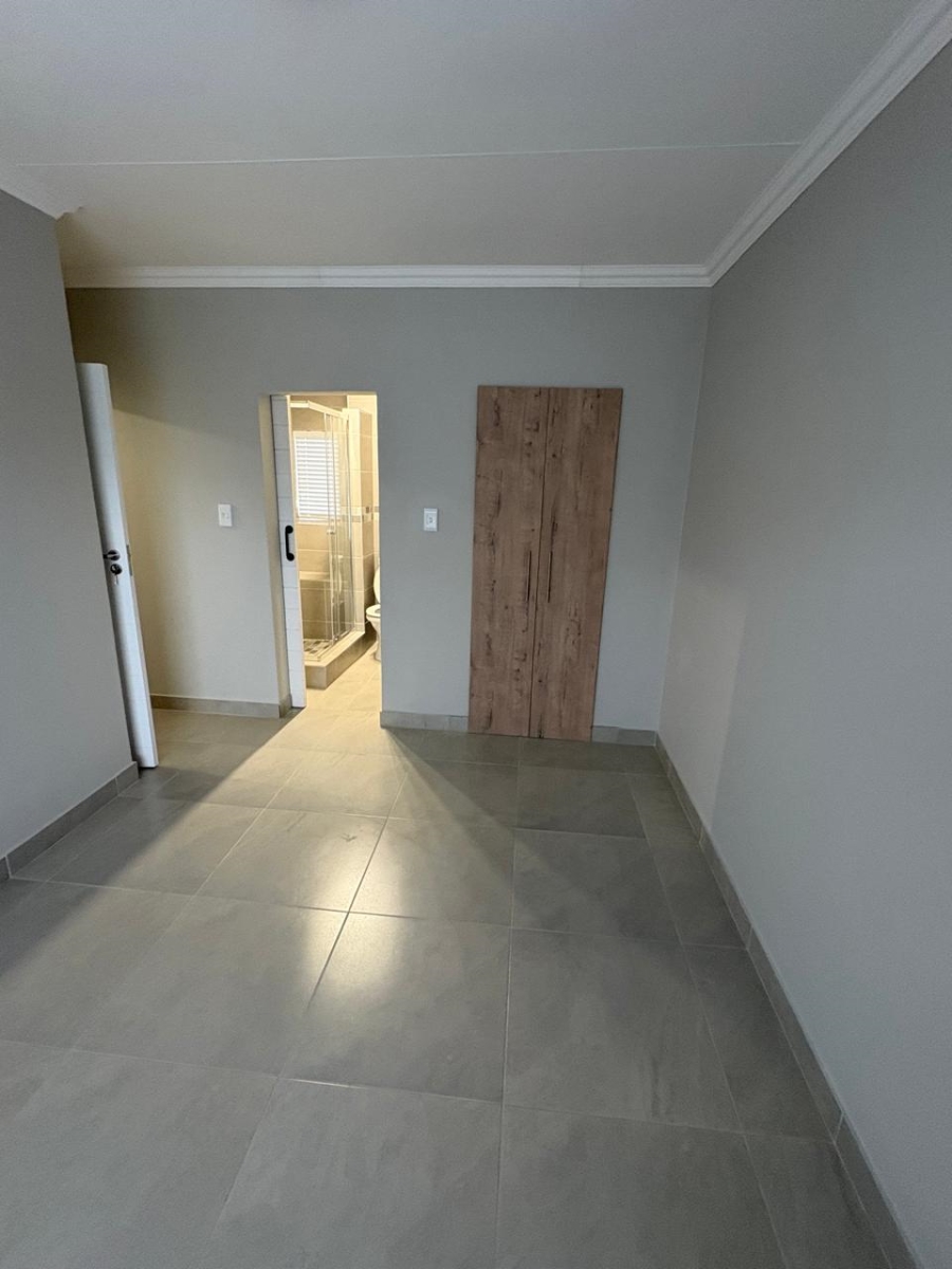4 Bedroom Property for Sale in Pierre Van Ryneveld Gauteng