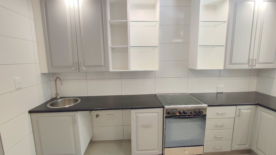 4 Bedroom Property for Sale in Pierre Van Ryneveld Gauteng