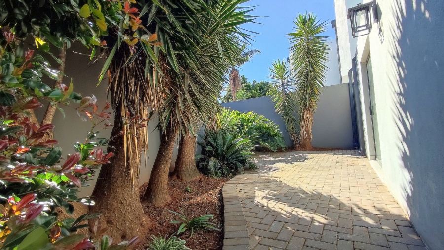 4 Bedroom Property for Sale in Pierre Van Ryneveld Gauteng