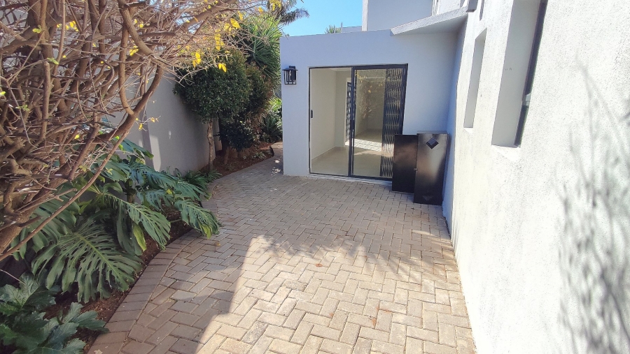 4 Bedroom Property for Sale in Pierre Van Ryneveld Gauteng