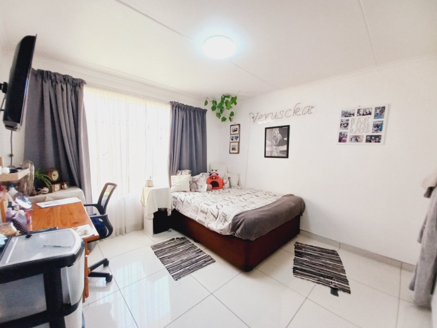 3 Bedroom Property for Sale in Marlands Gauteng