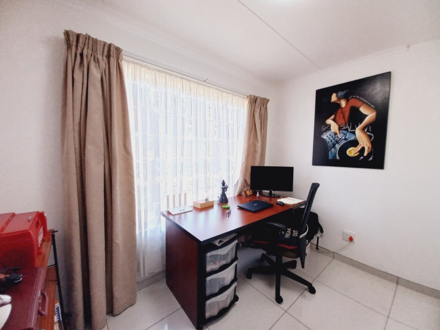 3 Bedroom Property for Sale in Marlands Gauteng