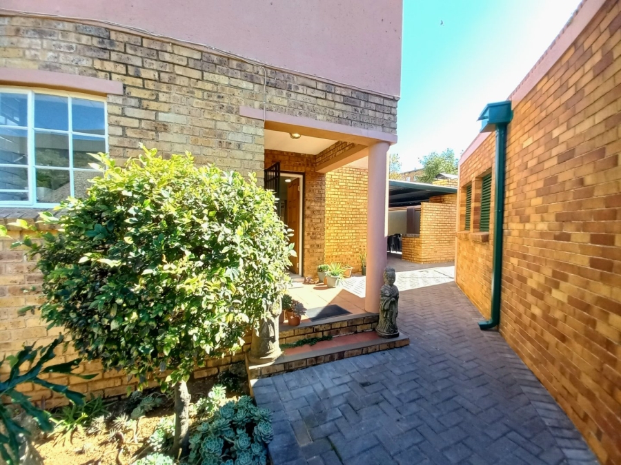 3 Bedroom Property for Sale in Marlands Gauteng