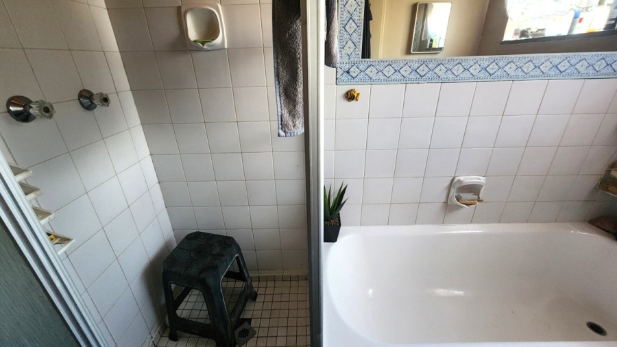 3 Bedroom Property for Sale in Woodmere Gauteng