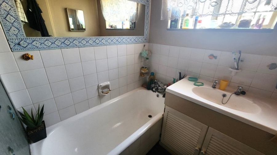 3 Bedroom Property for Sale in Woodmere Gauteng