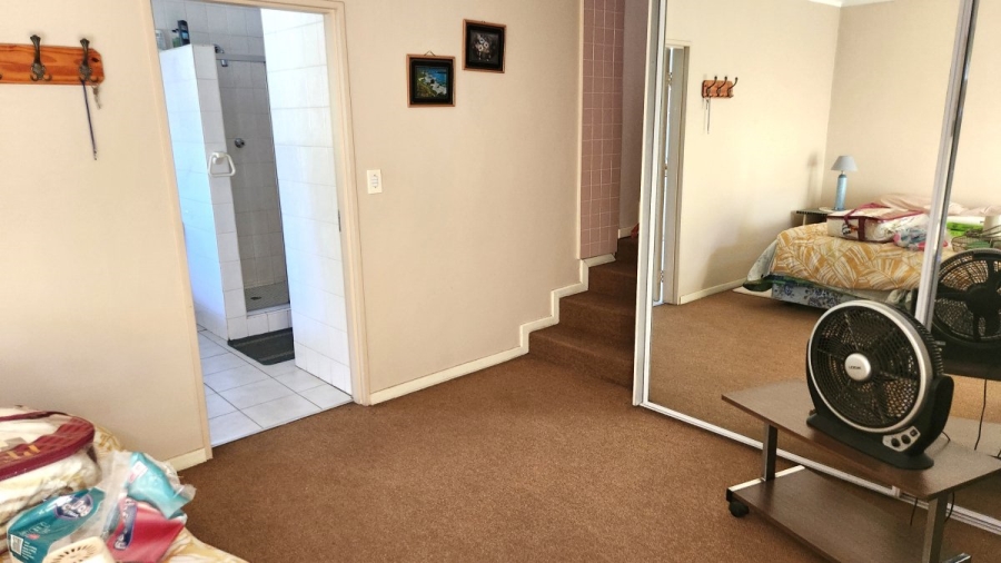 3 Bedroom Property for Sale in Woodmere Gauteng