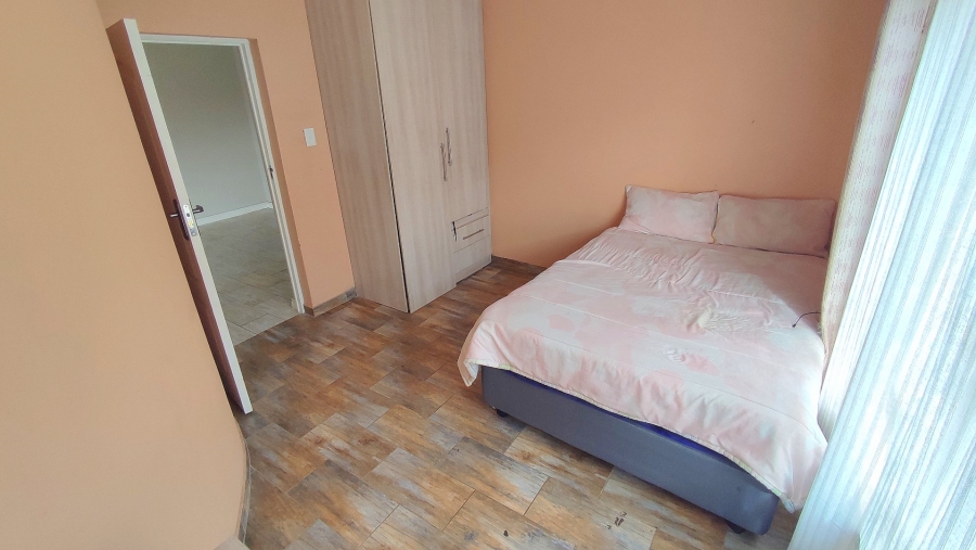 6 Bedroom Property for Sale in Monavoni Gauteng