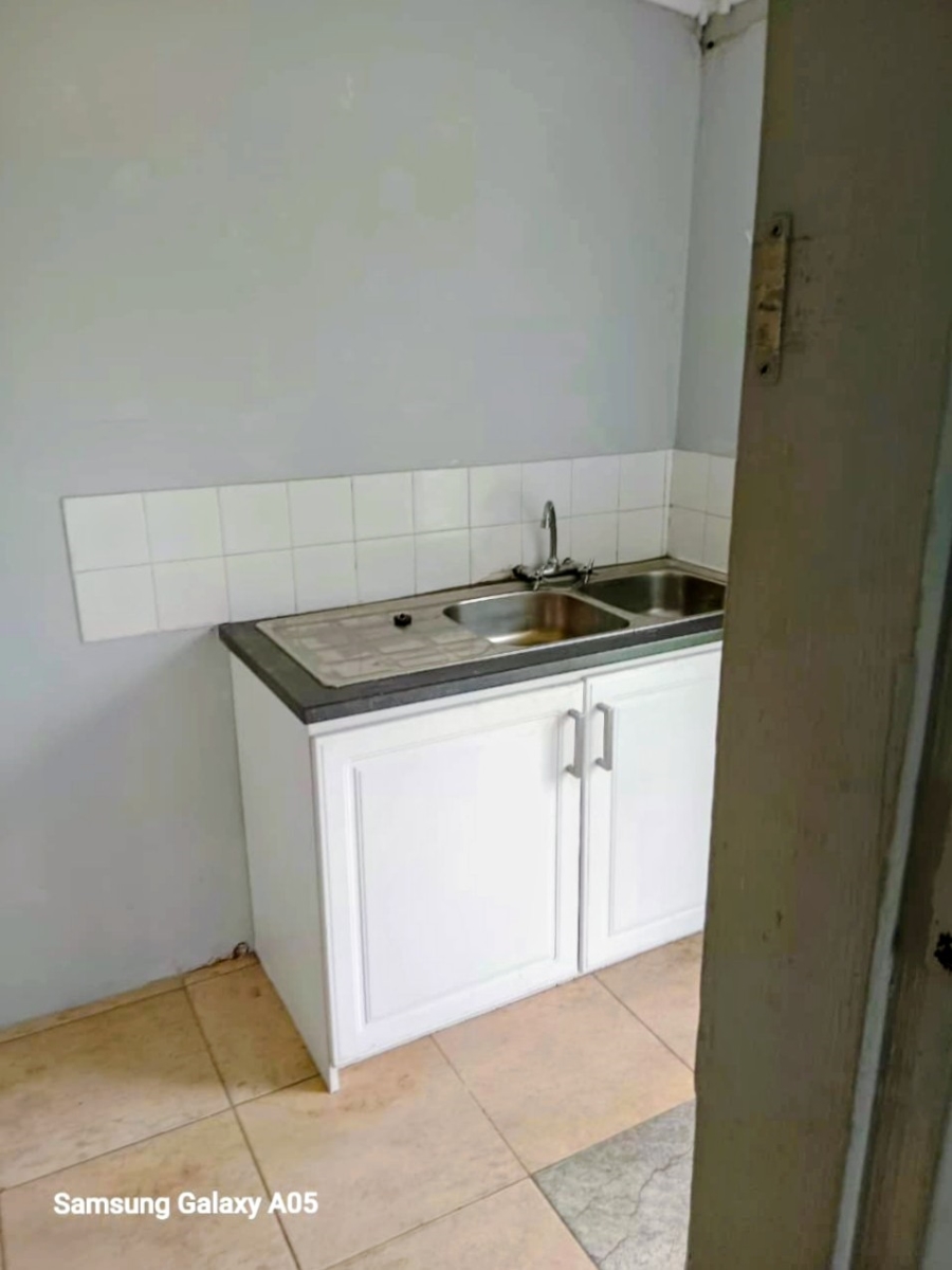 To Let 1 Bedroom Property for Rent in Wheatlands A H Gauteng