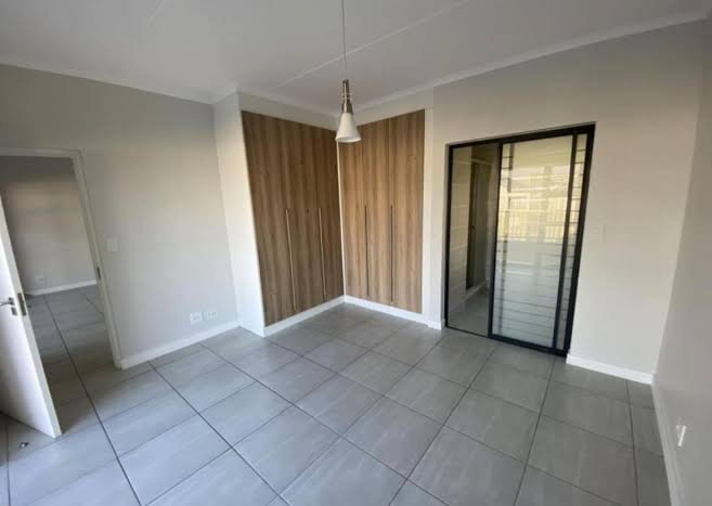 To Let 3 Bedroom Property for Rent in Waterfall Gauteng