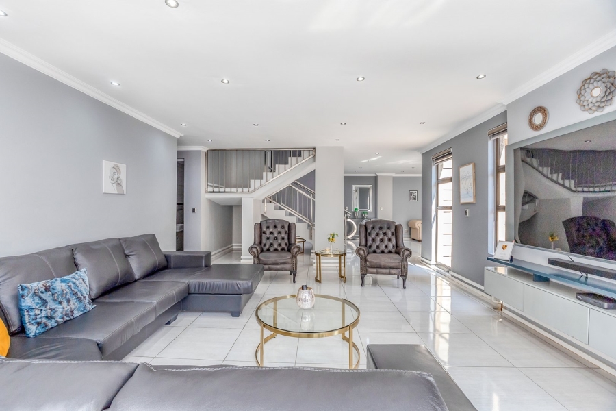 6 Bedroom Property for Sale in Amandasig Gauteng