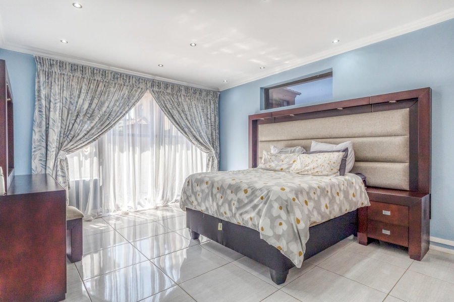6 Bedroom Property for Sale in Amandasig Gauteng