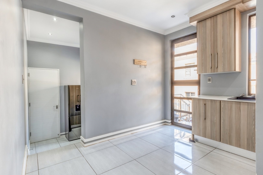 6 Bedroom Property for Sale in Amandasig Gauteng