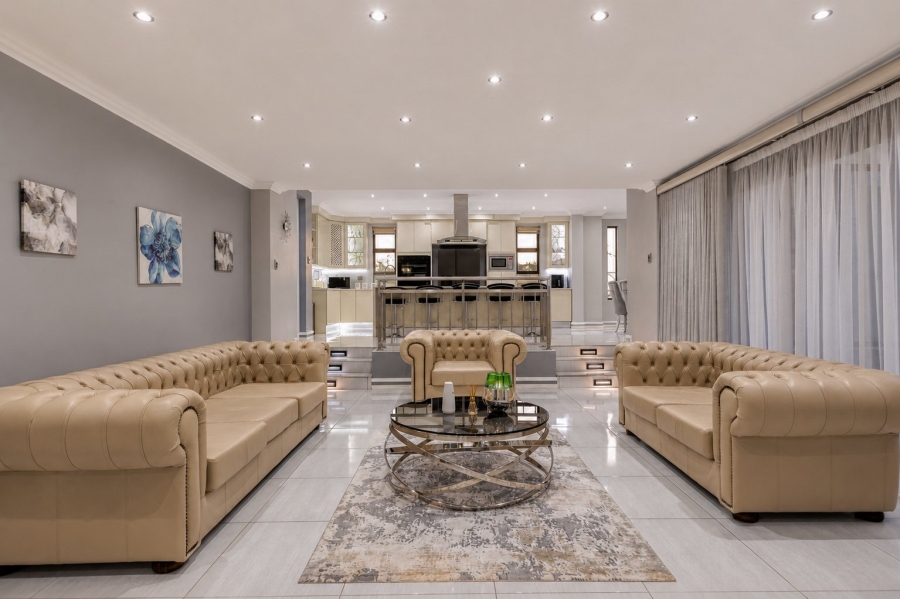 6 Bedroom Property for Sale in Amandasig Gauteng