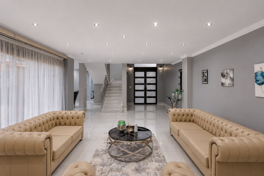 6 Bedroom Property for Sale in Amandasig Gauteng