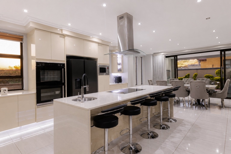 6 Bedroom Property for Sale in Amandasig Gauteng