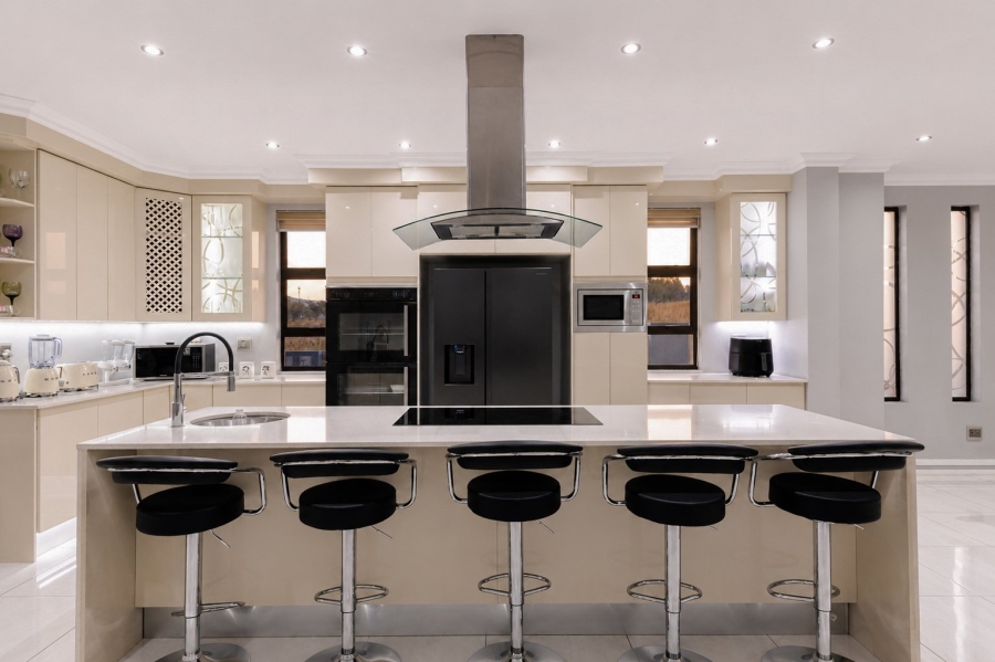 6 Bedroom Property for Sale in Amandasig Gauteng
