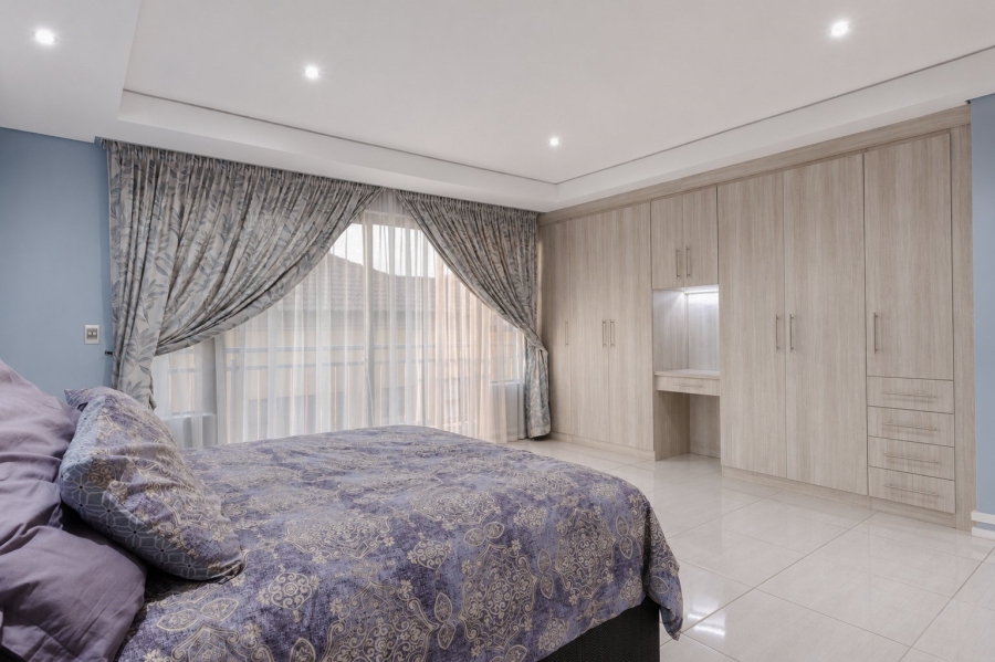 6 Bedroom Property for Sale in Amandasig Gauteng