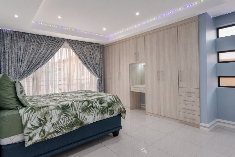 6 Bedroom Property for Sale in Amandasig Gauteng